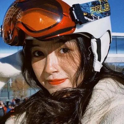 淫兽 被盯上的偶像 海报
